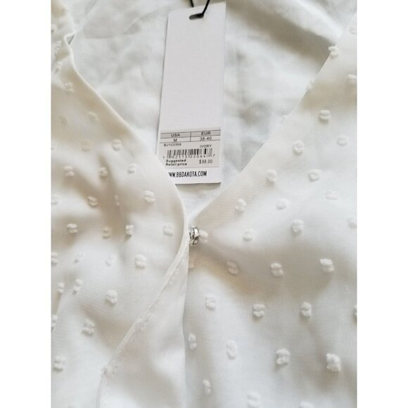 BB Dakota Romper Ivory Swiss Dot Long Sleeve Wrap Top Womens Size Medium - Picture 4 of 10